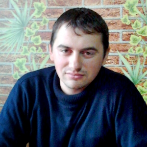 В Миллерово (Ростовская область) местный житель вытащил из огня женщину и ее дочь