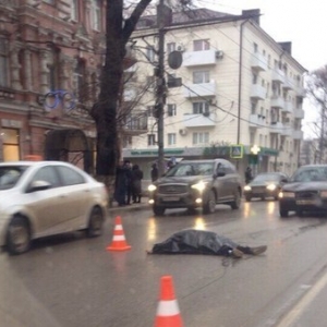 В Ростове-на-Дону идет поиск очевидцев аварии с участием полицейского, насмерть сбившим пенсионерку