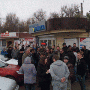 В Батайске начали свою забастовку таксисты. 