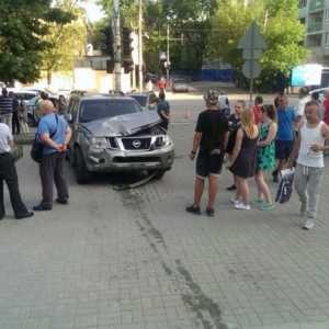 В Ростове приостановили сбор подписей под петицией в поддержку девушки, пострадавшей в тройном ДТП на Текучёва