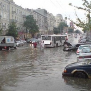 Мощный циклон, который устроил потоп в Сочи, может зацепить Ростов-на-Дону и Таганрог в ближайшие часы